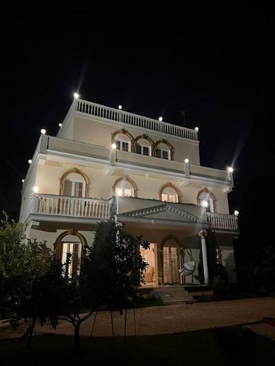 Vila Dy Bukurite