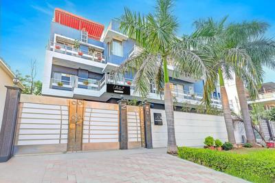 Super Townhouse Sector 49 Sohna Road