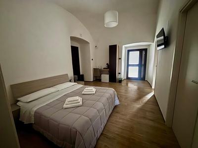 AB House Caserta - Reggia di Caserta e Stazione Fs a cinque minuti in auto