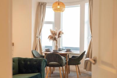 Apartment 3, King's Court