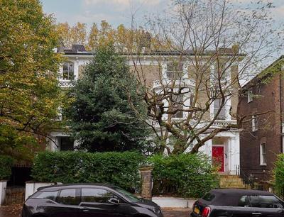 Chic 1-Bed Flat with Terrace in Notting Hill W10