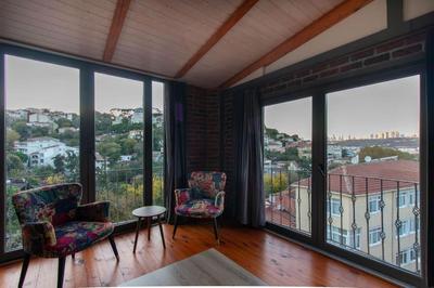 Kuzguncuk Retreat W Stunning Views and Local Charm