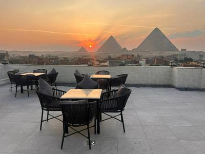 King pyramids Hotel
