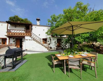 Las Calas A by Villas Rivero