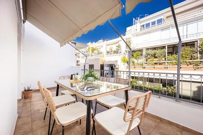 Spacious 2 Bedroom Apartment in Kolonaki