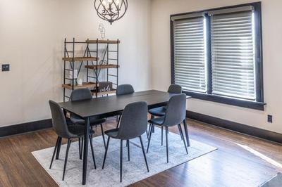 The Tulsa Edge - Modern Design, Downtown Proximity