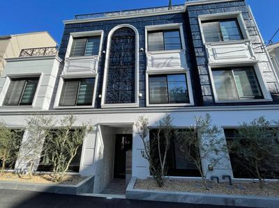 COMMA HOUSE Shinjuku301