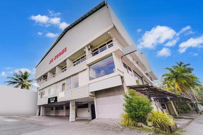 Super Hotel O Vazhakkala