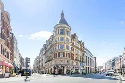 Sleep 6 Flat at Iconic Piccadilly Circus VR6