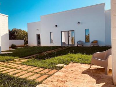 Tenuta Tre Marie, villa di pregio con piscina a Ostuni