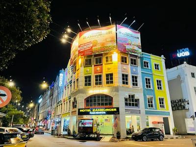 Hotel Zamburger Plaza Mahkota