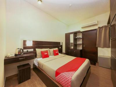 OYO 108 Golden Palace Hotel