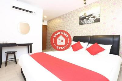 OYO 718 Mr J Hotel Wakaf Che Yeh 1