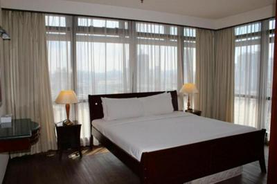 Ridge Service Suites