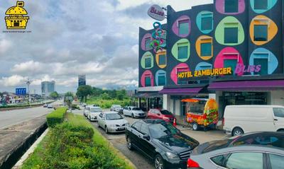 Hotel Zamburger Bliss