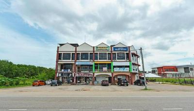 OYO 90720 Sky Garden Inn