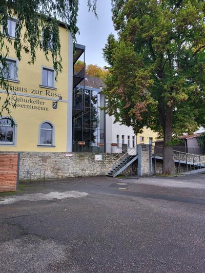 Gasthaus Zur Rose, peruanisches Restaurant und französisches Café