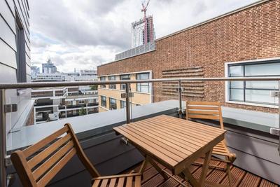 Split Level 3 Bedroom Top Floor Flat