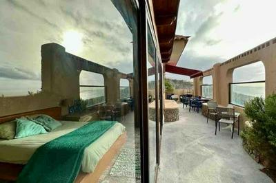 Peaceful Oasis with magical sea views and a pool