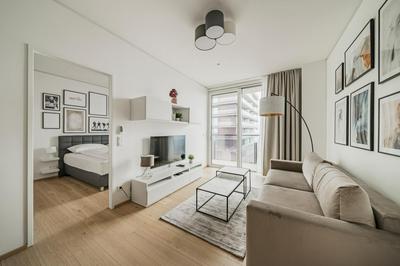 Stylish Apartment with Balcony and Pool