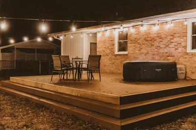 Amazing Deal Off I-40 By RTP-Duke-RDU with hot tub