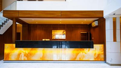 SUMMIT HOTEL AND APARTMENTs, VGC