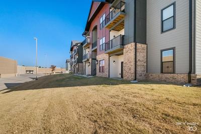 Amp'd Up Music-Themed 2BR Near AMP & Bentonville