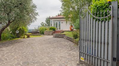 Villa CastleGrace Lake Garda - Italian Homing