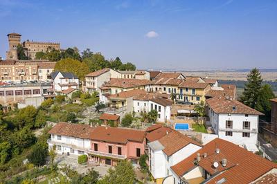 Villa Teresa - Enticing villa with pool and views!