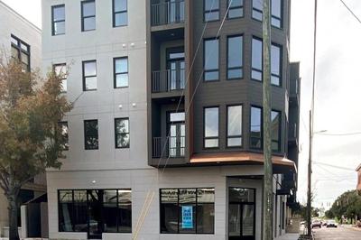 Downtown, contemporary, 2 bedroom, Roof Terrace! 3A