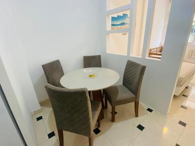 Apartamento completo na QUADRA DA PRAIA EM COPACABANA, ar condicionado, NETFLIX, wifi 300MB, portaria 24h, pauloangerami PJ160