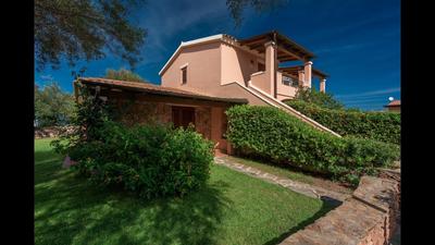 Outstanding Residenze Gallura 2 Bedroom sleeps plus Child num 0596