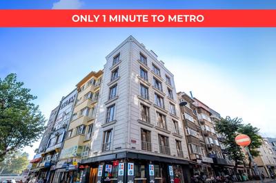 Lavin Hotel & Suites