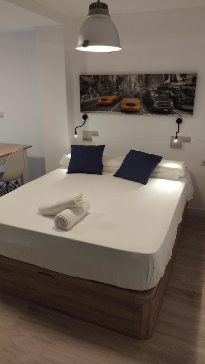 B2, Estudio independiente junto Aeropuerto Valencia