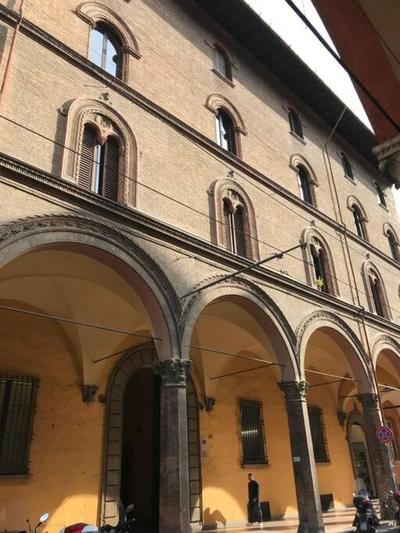 Cozy and quiet Suite near Two Towers, Bologna