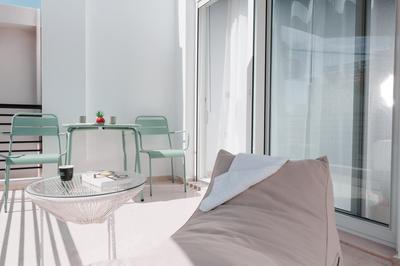 Libyan Sea Classic Suite Seafront Balcony King Bed