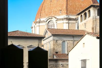 Elegant and Bright Flat near the Duomo