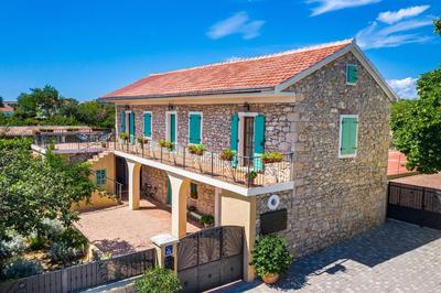 MY DALMATIA - Villa Kadulja with private pool and tennis court