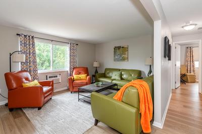 Modern 2BR Gem Steps to The Greene UD & WPAFB