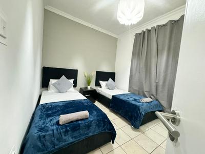 Charming and spacious apartment near the sea