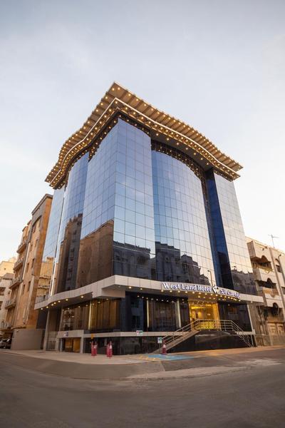 فندق وست لاند West Land Hotel