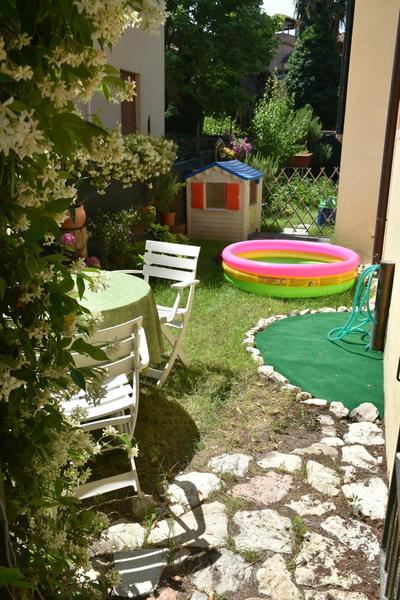 Luce Fantasia e TV 70p a 2 minuti dalla spiaggia