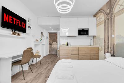[Suite Marghera Central] Metro WiFi & Shopping