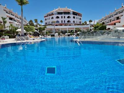 Ground floor apartment Casa Pico, Parque Santiago 1, heated pool, 100 m to sea and beach, wifi