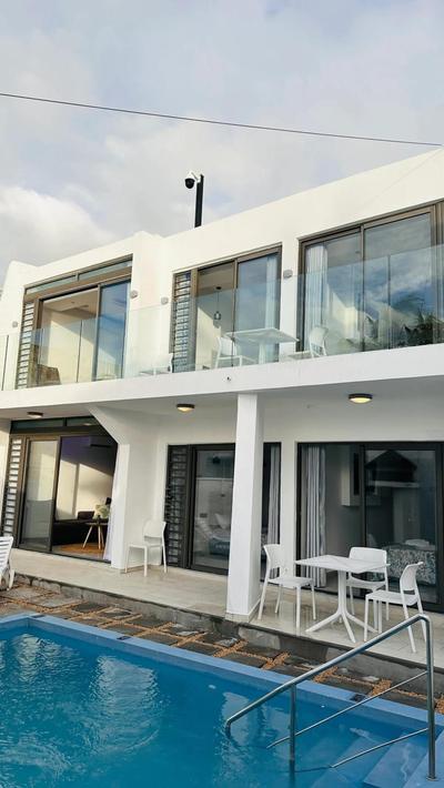 Comfortable House in Trou-aux-Biches with Terrace