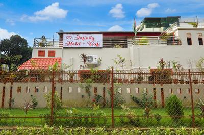 Hotel O Infinity hotel and cafe