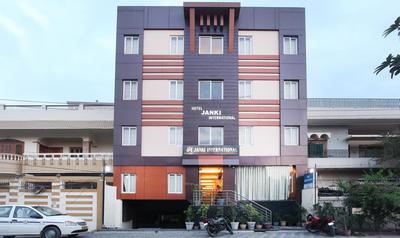 Hotel Janki International 3 KM From Kashi Vishwanath Temple Free Pickup From Railway Station