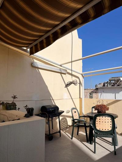 Next to beach Sliema Stay, Cozy, Air-Conditioned, Self Check-In