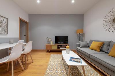 Bright and comfortable- 2 bedrooms 1 bathroom- Cruz - MintyStay- Sol