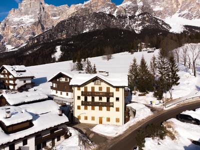 NeveSole Chalet - Charming Flat Near Dolomiti Ski Slopes